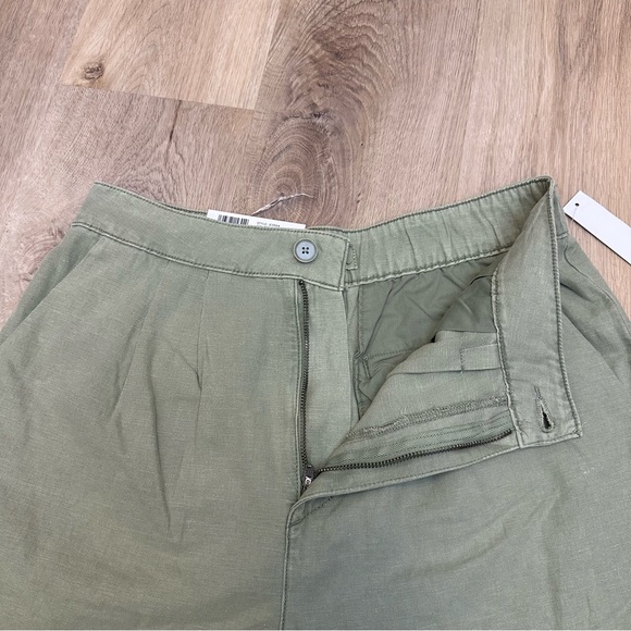 NET Joie Faded Cactus Pleated Shorts - Picture 4 of 6